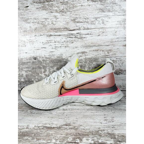 Women's Nike React Infinity Run Flyknit Trainers Platinum Tint/Pink Blast Sz 8 - Picture 3 of 11